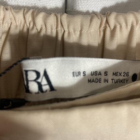 Zara Straight Cut Pleated Pants Size S - Picture 5 of 9